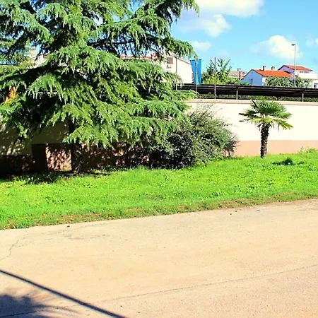 In Istrien 10207 * Πόρετς